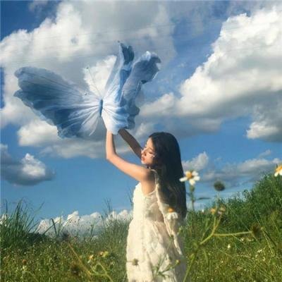 企业家之子被曝豪车代步炫富，连续多日海外留学画面流出